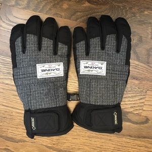 Dakine Snow gloves